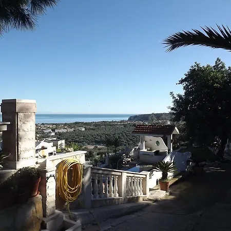 Vakantiehuis Del Carrubo Vieste